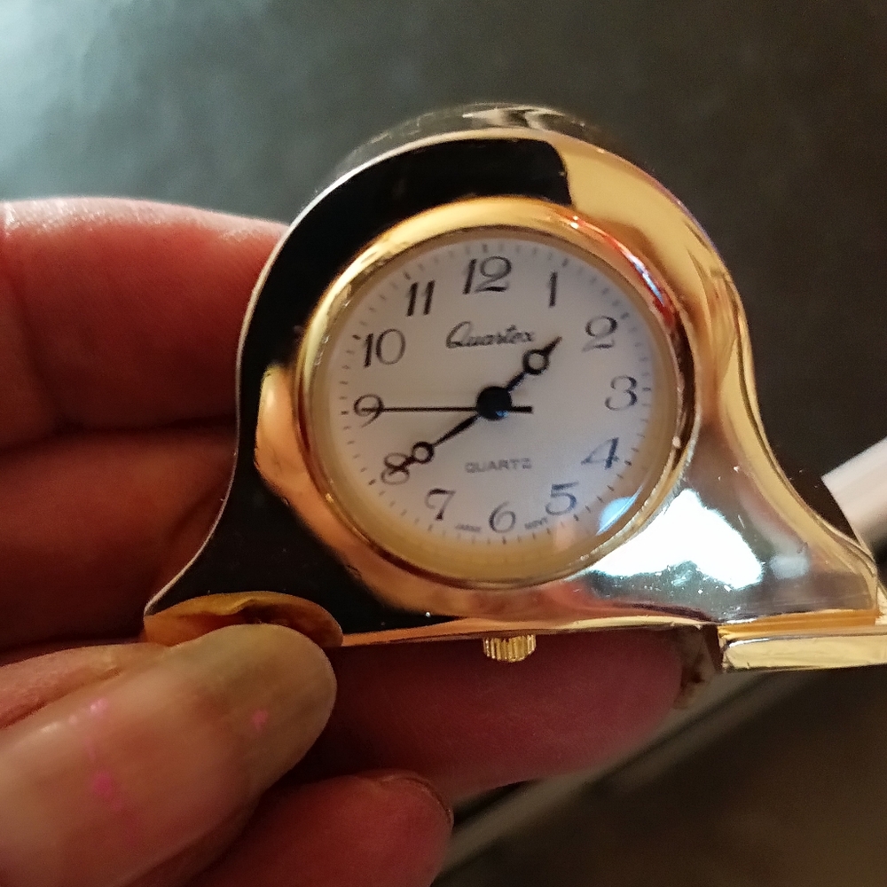Mini clocks